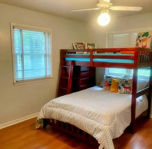 Town & Country-4br/3ba, 1.5 Acres, 20 Min Fsu/famu Tallahassee